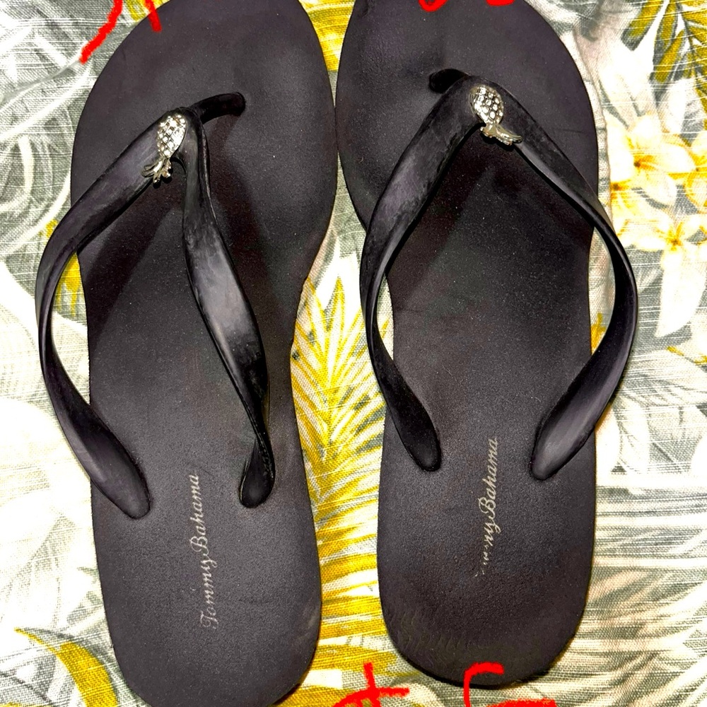 Tommy Bahama pineapple wedge flip flops